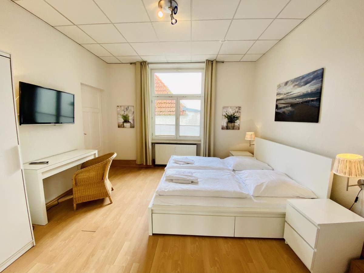 Promenadenblick/Captains-Suite Rostock Extérieur photo